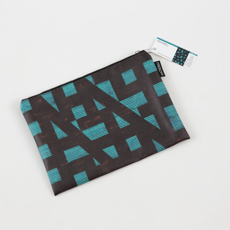 กระเป๋าหนัง vegan clutch ลาย Large Alphabet No.2