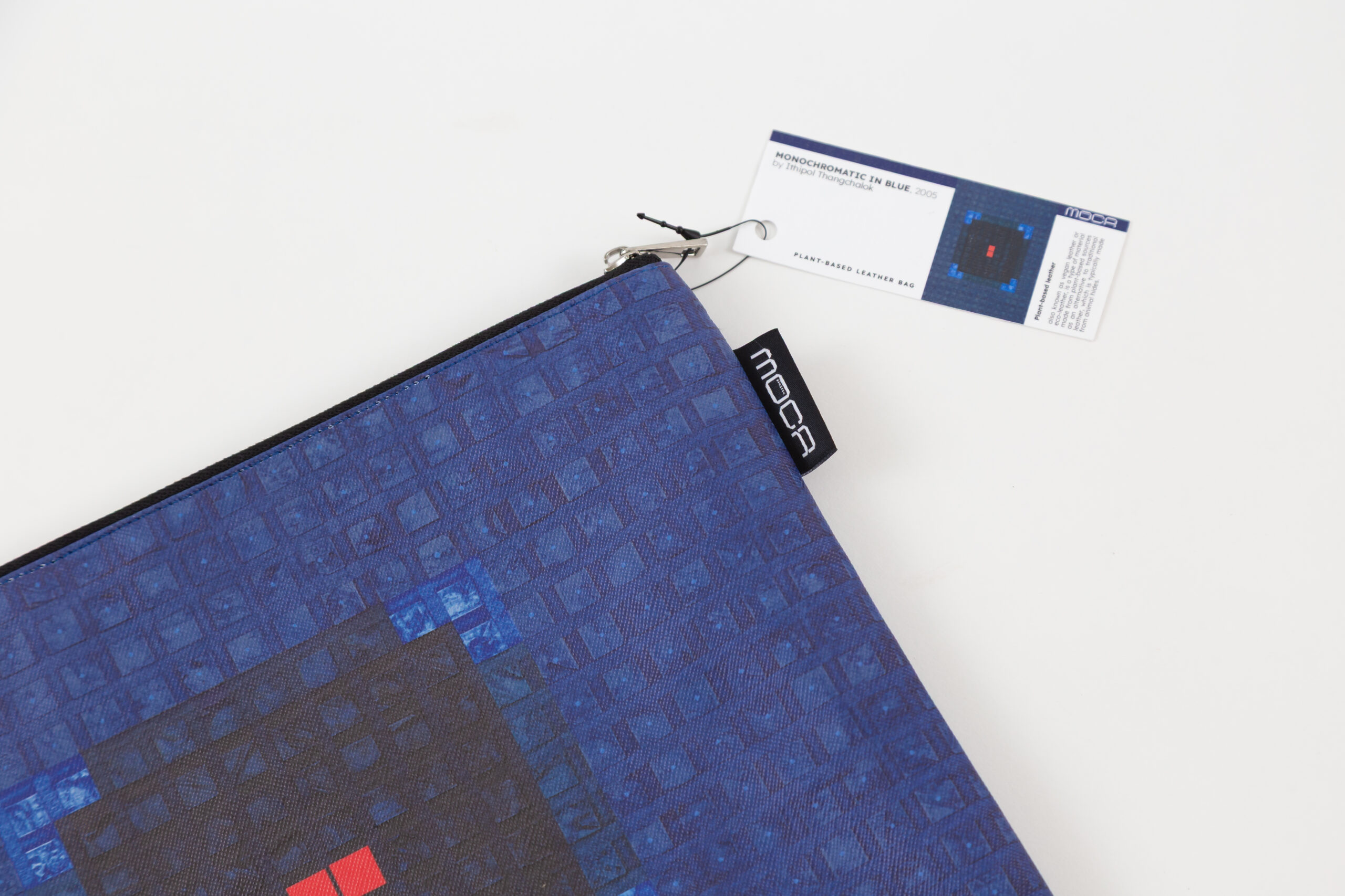 กระเป๋าหนัง vegan clutch ลาย Monochromatic in blue , 2005