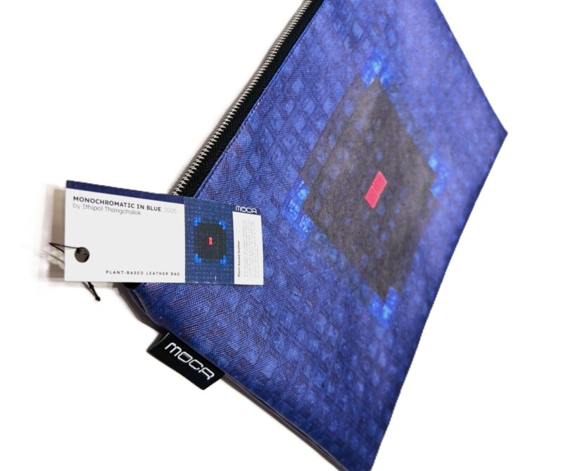 “ Monochromatic in blue , 2005 " vegan clutch